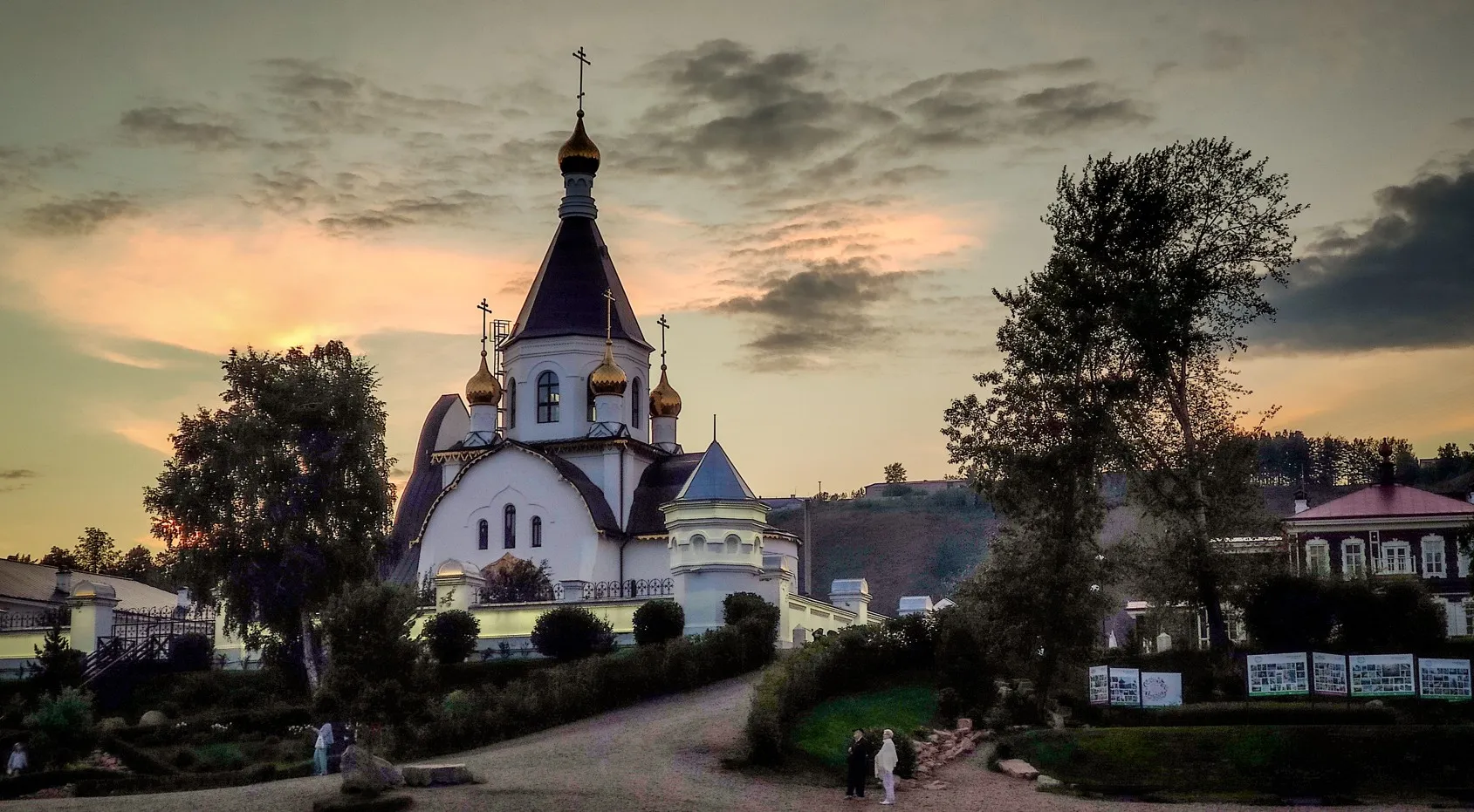 Быстрые способы прогреть землю на грядке в теплице для теплолюбивых овощей