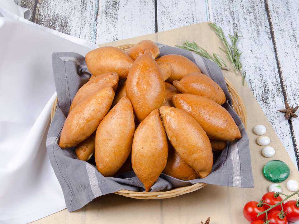 Маленькие пирожки для фуршета: популярная закуска на празднике