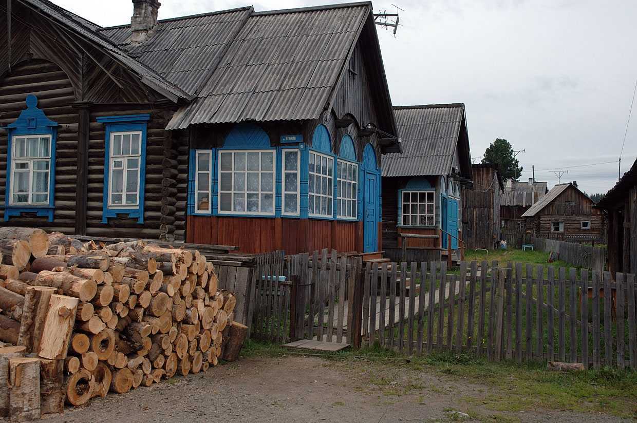 Поселение и поселок в чем разница. чем отличается село от деревни